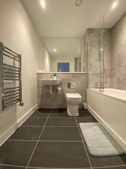 Luxury 2 Bedroom Apartment In The Heart Of マンチェスター エクステリア 写真