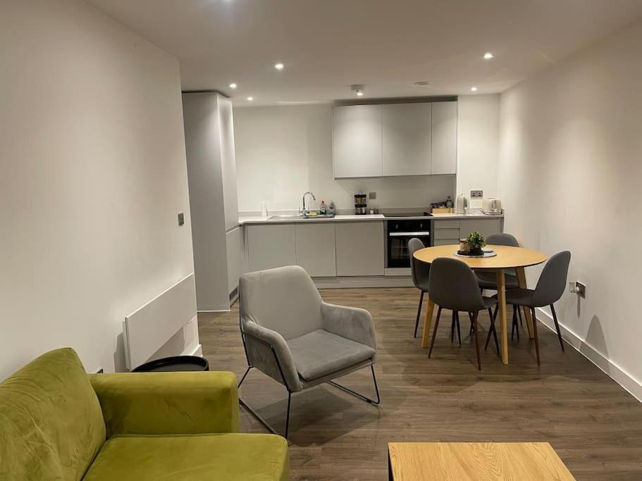 Luxury 2 Bedroom Apartment In The Heart Of マンチェスター エクステリア 写真